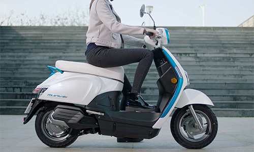 Chi tiết xe ga chạy điện Kymco iONEX vừa ra mắt 