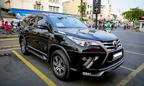 Toyota Fortuner số sàn cũ, dùng chán bán 1,2 tỷ tại Việt Nam