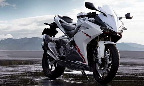 Honda CBR250RR 2018 màu trắng "chốt giá" 170 triệu đồng