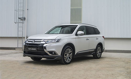 Xe Mitsubishi Outlander “kênh giá” 15 triệu tại VN