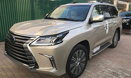 Xe sang Lexus LX570 nhập Mỹ giá 9,2 tỷ tại Việt Nam