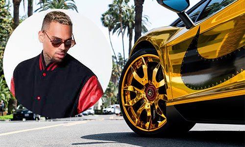 Ca sỹ Chris Brown "cưỡi siêu bò" Lamborghini Aventador vàng chóe 