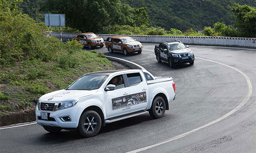 Hơn 70 xe bán tải Nissan Navara tụ hội tại Đà Nẵng