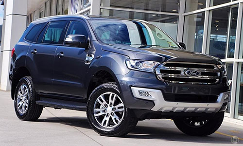 Ford Everest 2018 "chốt giá" từ 850 triệu đồng tại VIệt Nam