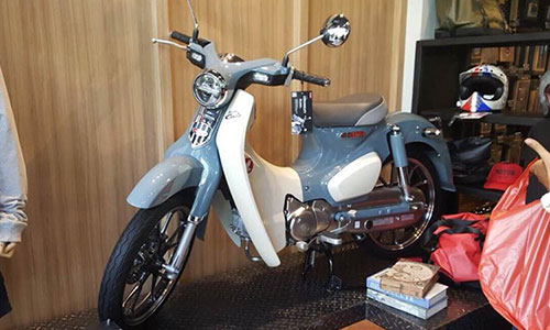 Xe máy Honda Cub C125 giá 150 triệu đồng tại Việt Nam