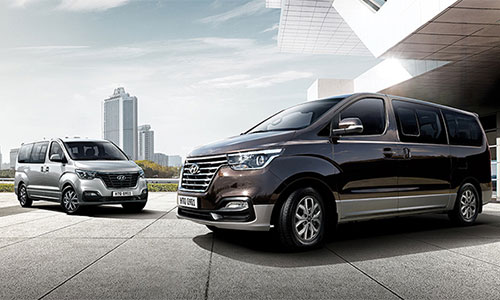 Hyundai Grand Starex giá 1,64 tỷ đồng "đấu" Mercedes V-Class