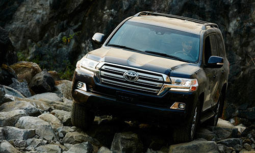 Cận cảnh Toyota Land Cruiser 2019 nâng cấp mới 