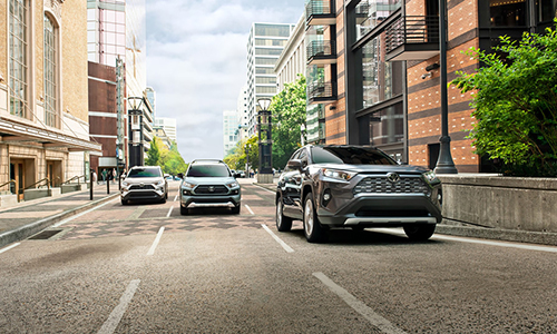 Toyota RAV4 2019 bản cao nhất "chốt giá" 951 triệu đồng