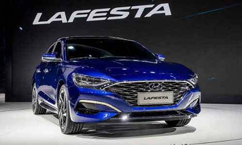 Hyundai Lafesta 2019 giá từ 404 triệu “đấu” Toyota Corolla