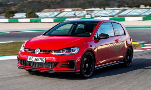 Volkswagen Golf GTI TCR mới giá hơn tỷ đồng có gì hay?