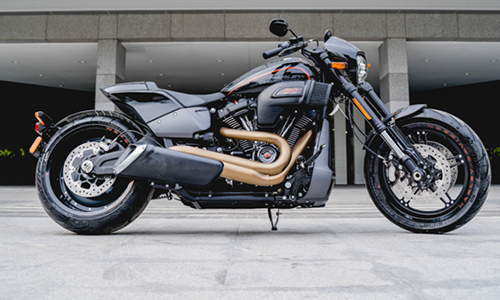 “Xế nổ” Harley-Davidson FXDR 114 giá 799 triệu tại Việt Nam