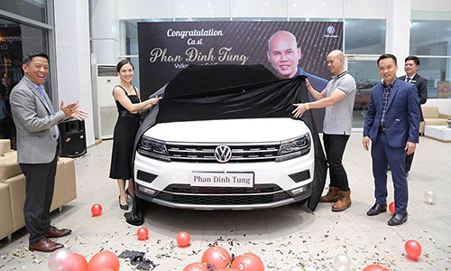 Phan Đình Tùng tậu Volkswagen Tiguan Allspace hơn 1,7 tỷ 