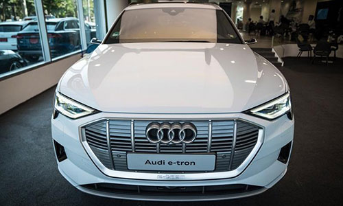 Chi tiết xe điện Audi e-tron giá từ 3,7 tỷ tại Thái Lan