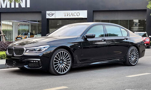 "Boeing mặt đất" BMW 750Li giá hơn 10 tỷ tại Việt Nam