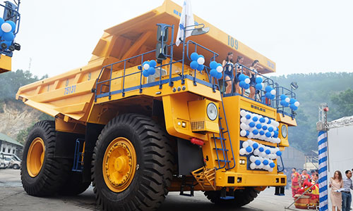 Cận cảnh xe tải “khủng” BelAZ mới giá 35 tỷ ở Việt Nam