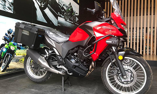 “Xế nổ” Versys X300 giảm giá 41 triệu ở VN