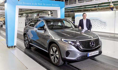 Crossover điện Mercedes-Benz EQC 400 rẻ hơn Audi E-Tron