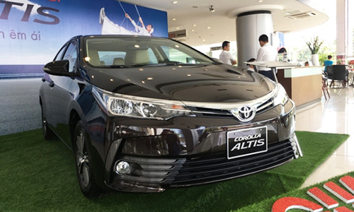 Toyota Corolla Altis giảm tới 80 triệu đồng tại Việt Nam