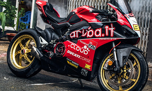 Ducati Panigale V4 độ 200 triệu thành xe đua WSBK tại Sài Gòn