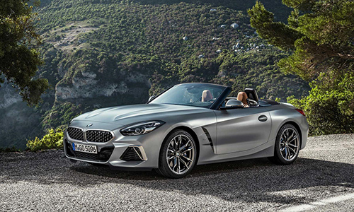 Gấp rưỡi giá sàn, BMW Z4 2019 "full đồ" có gì đặc biệt?