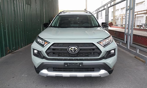 Toyota RAV4 2019 bất ngờ về Việt Nam, bán hơn 2,3 tỷ 