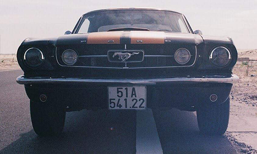 Ford Mustang dùng 54 năm bán hơn 1 tỷ ở Sài Gòn 