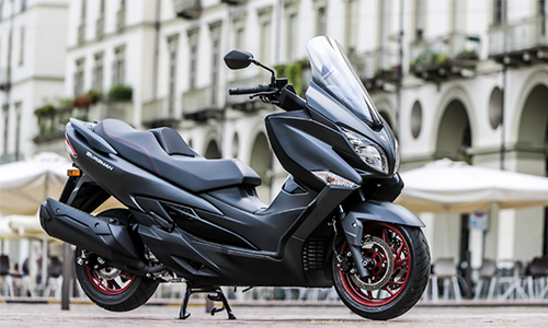 Suzuki Burgman 180 "đối thủ" Honda PCX và Yamaha NMax