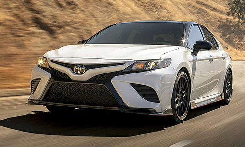 Xe Toyota Camry TRD 2020 bán ra từ 742 triệu đồng