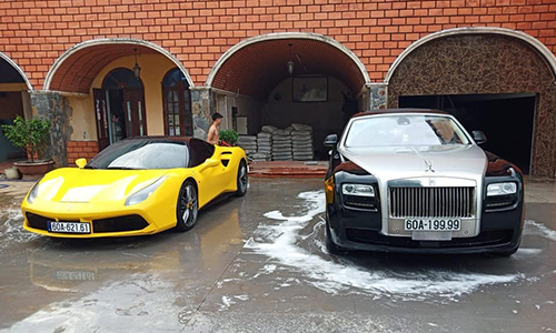 Ferrari 488 GTB và Rolls-Royce "biển khủng" của đại gia Đồng Nai