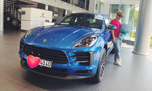 Ca sỹ Chi Dân “đập hộp” Porsche Macan hơn 3 tỷ đồng