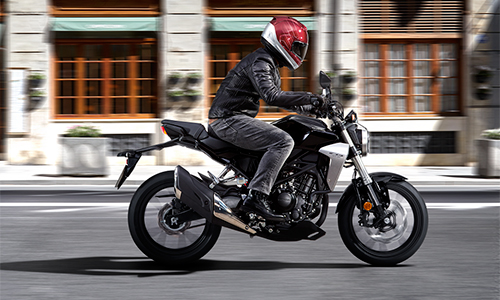 Honda CB300R từ 140 triệu tại Việt Nam "đấu" Yamaha MT-03