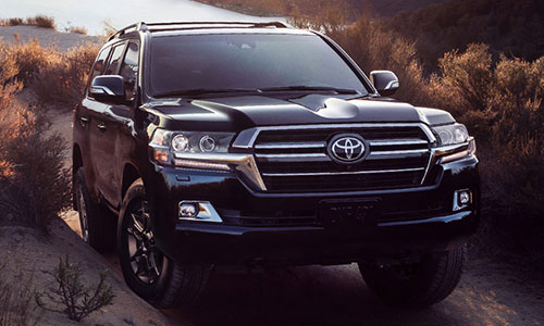 Toyota Land Cruiser tại Việt Nam "kênh giá" thêm 47 triệu đồng 