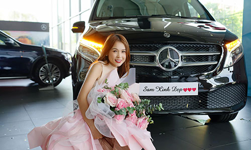 Hot girl Sam tậu Mercedes-Benz V250 Luxury hơn 2,5 tỷ đồng