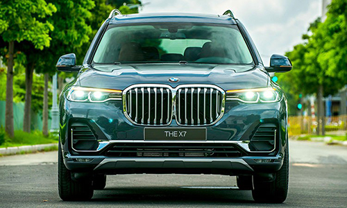 SUV hạng sang BMW X7 giảm tới 350 triệu đồng tại Việt Nam