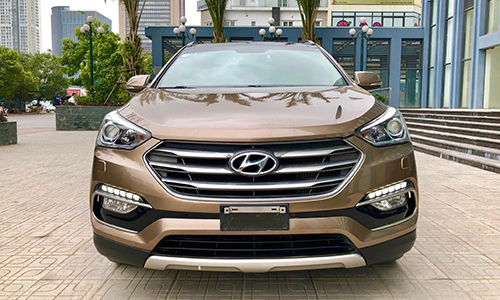 Hyundai SantaFe 2016 dùng chán, bán hơn 900 triệu tại Việt Nam