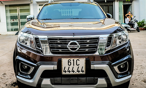 Nissan Navara biển ngũ quý 4 "thách cưới" 1,5 tỷ ở Bình Dương