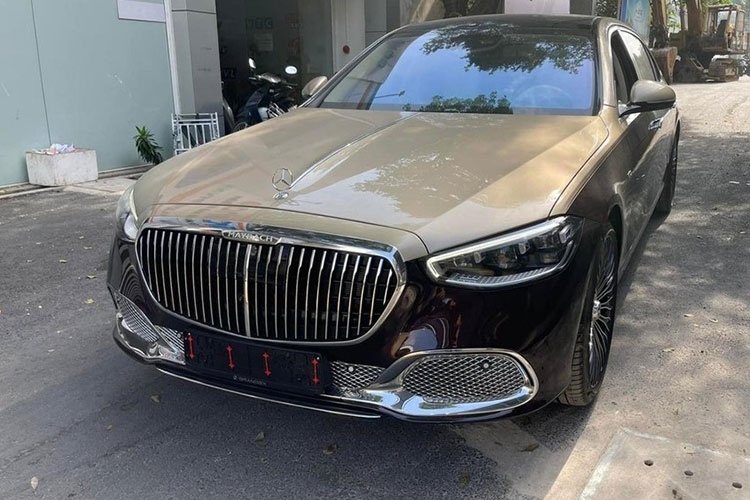 "Soi" Mercedes-Maybach S680 chính hãng rẻ hơn nhập tư tới 6 tỷ đồng