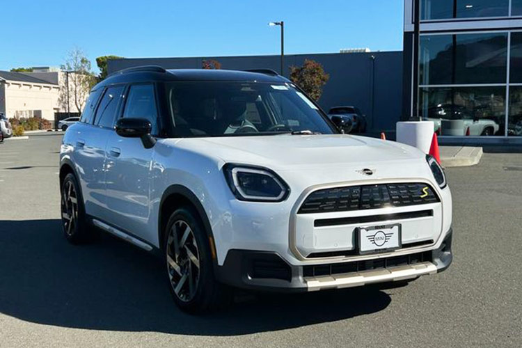 MINI Countryman 2024 ra mắt Việt Nam, giá bán chưa công bố