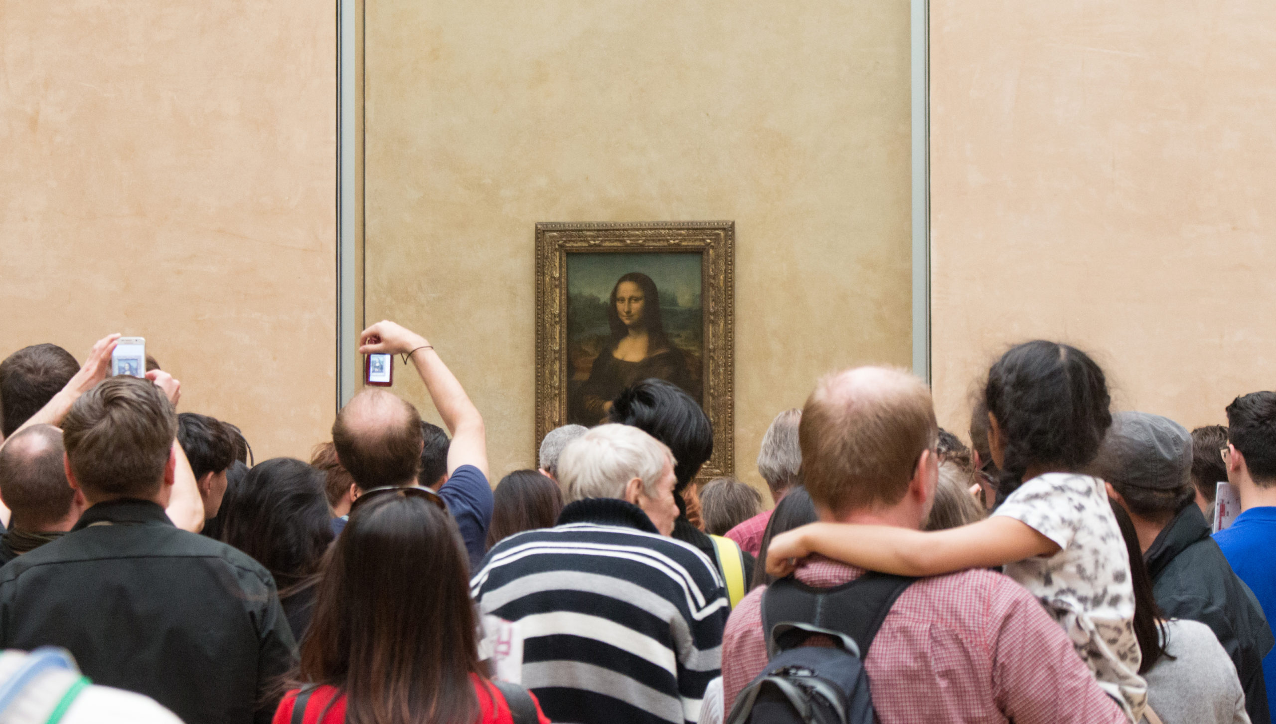 Phóng to 400 lần tuyệt tác “Mona Lisa”, giật mình phát hiện 3 bí mật 