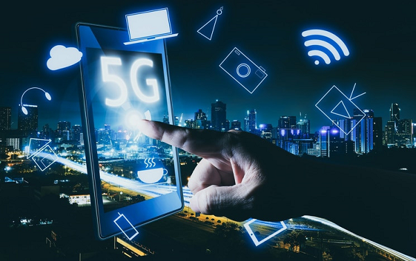 Việt Nam phát sóng mạng 5G: Samsung, iPhone... lỗi thời?