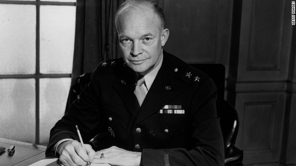 Kỳ bí cựu Tổng thống Mỹ Eisenhower 5 lần "chạm trán" người ngoài hành tinh