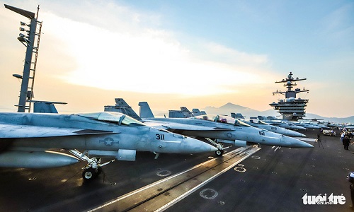 Bên trong “đảo nổi” USS Carl Vinson trên vịnh Đà Nẵng 