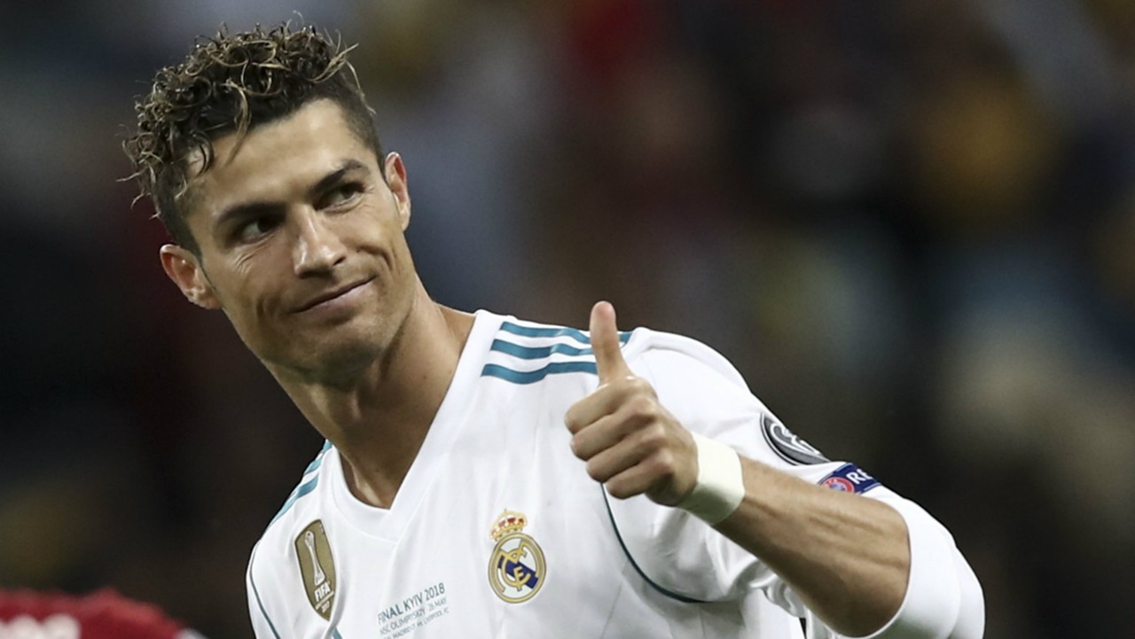 Video: Những pha bóng để đời của Ronaldo trong màu áo Real Mardrid