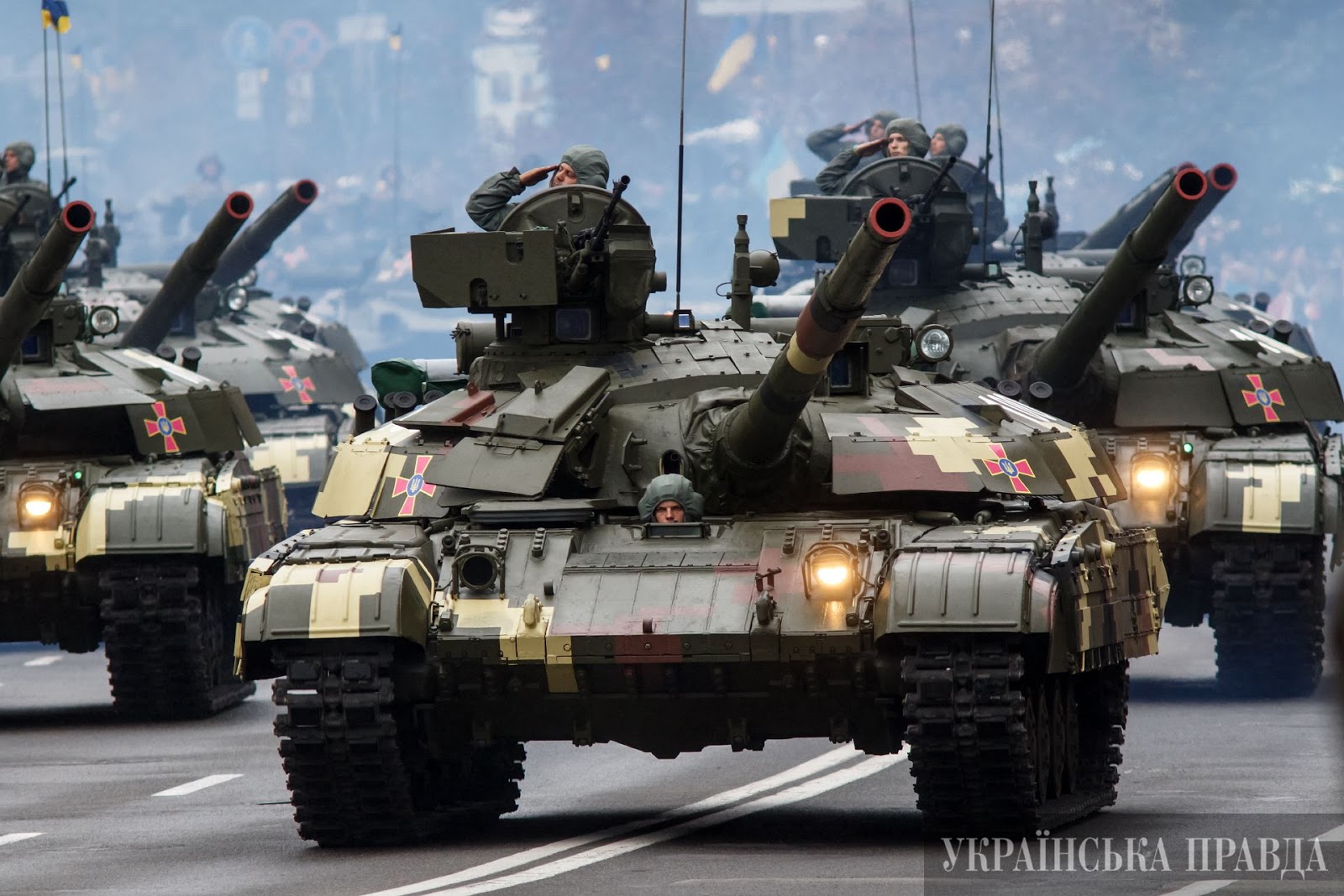 Ukraine đưa xe tăng "khủng" đến Donbass, thách thức T-90 Nga