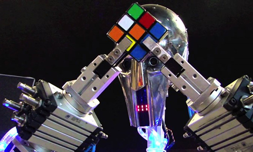 Video: Chiêm ngưỡng khả năng giải khối rubik siêu nhanh của robot