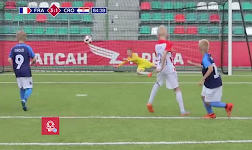 Video: Ngộ nghĩnh chung kết World Cup 2018 Pháp vs Croatia phiên bản nhí