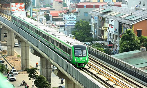 Video: Chạy thử liên tục 5 đoàn tàu trên tuyến Cát Linh - Hà Đông