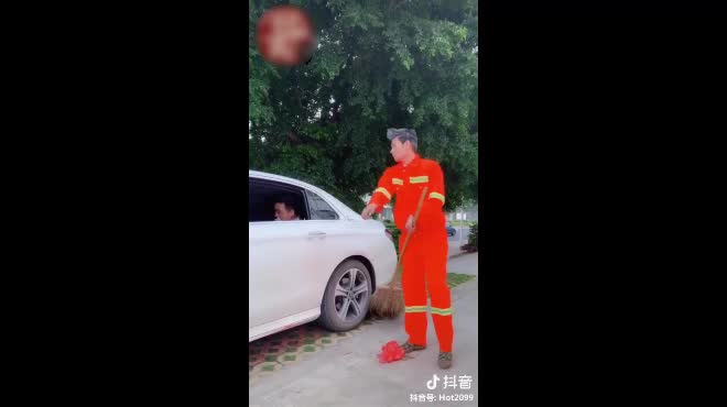 Video: Làm gì không quan trọng, quan trọng là... thần thái