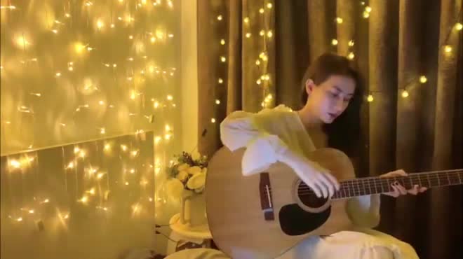 Video: Fan bấn loạn với bản cover Độ ta không độ nàng của Thái Tuyết Trâm