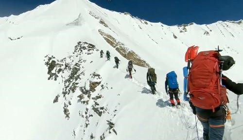 Video: Những phút cuối của 8 nhà leo núi thiệt mạng trên dãy Himalaya